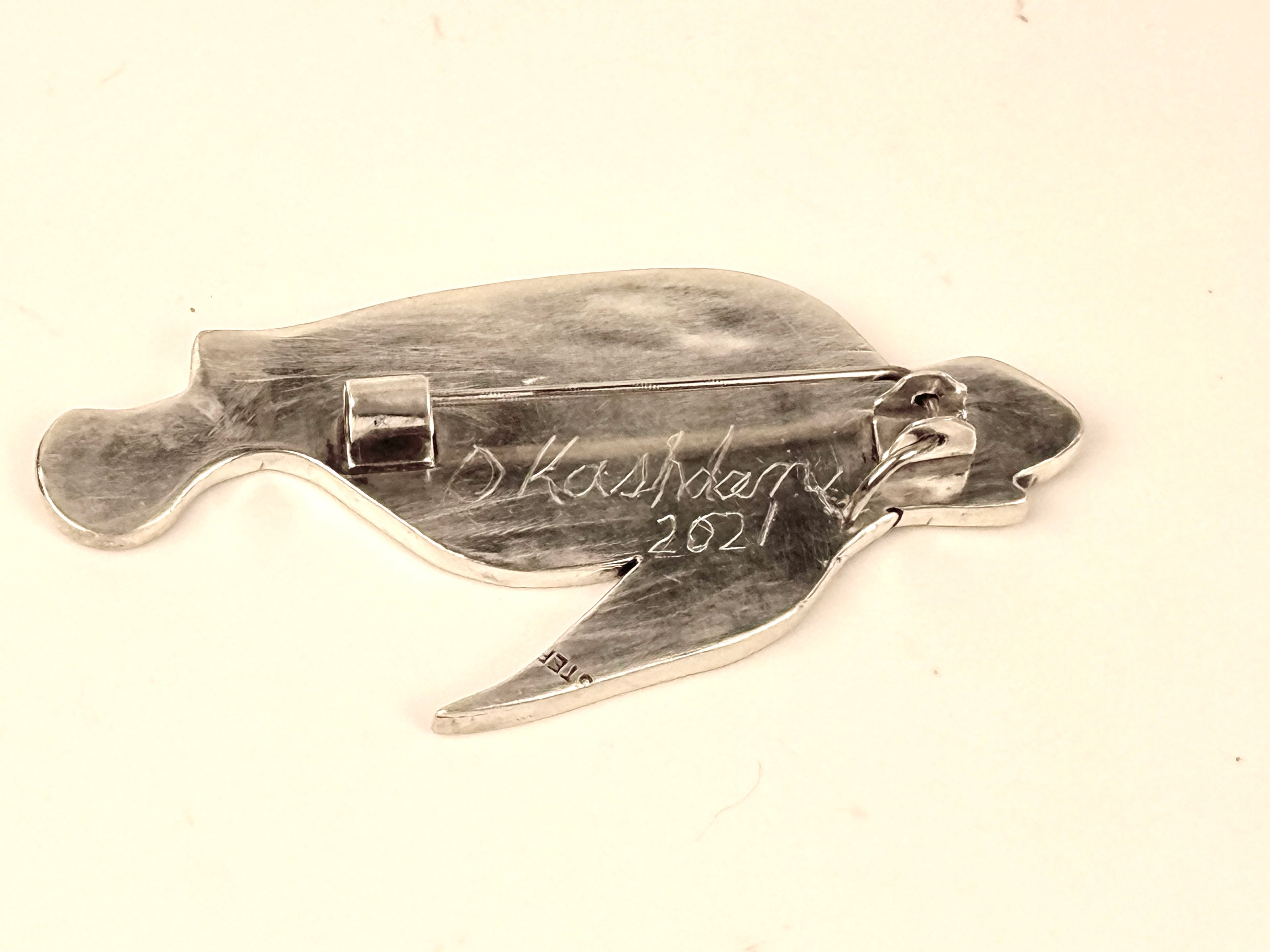 Sea Turtle Stone-Inlaid Brooch