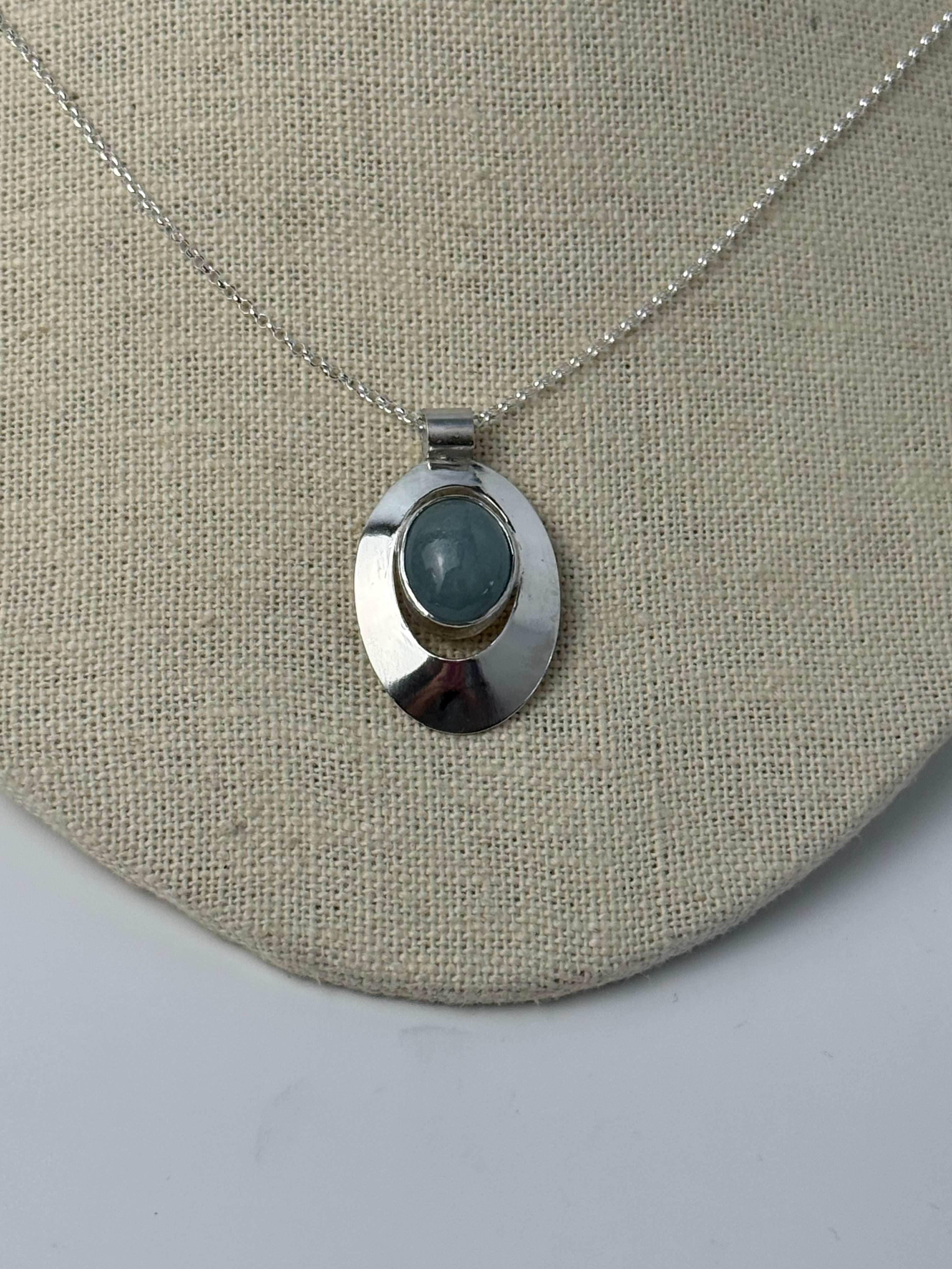 Oval Aquamarine and Silver Pendant
