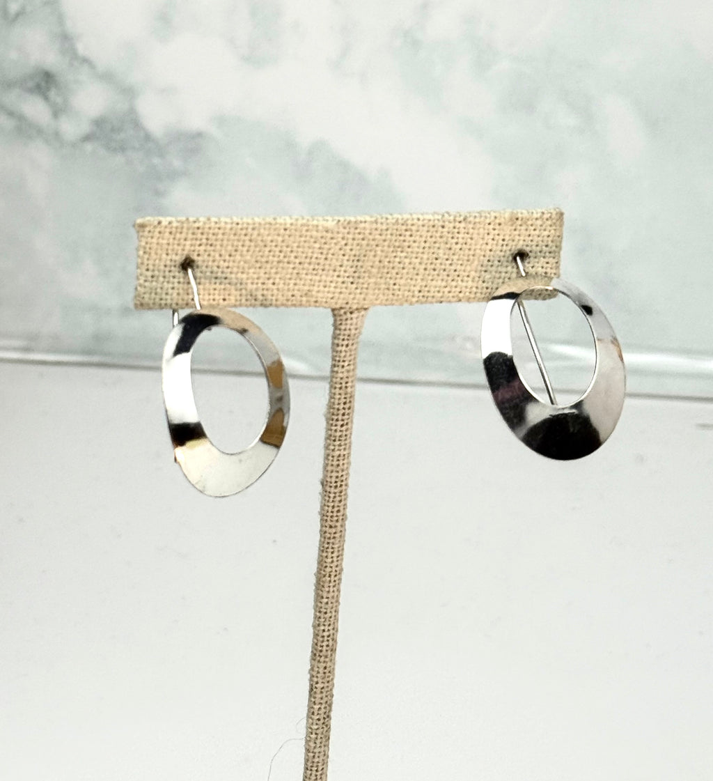 Oval contoured Sterling Silver Hoop Earrings