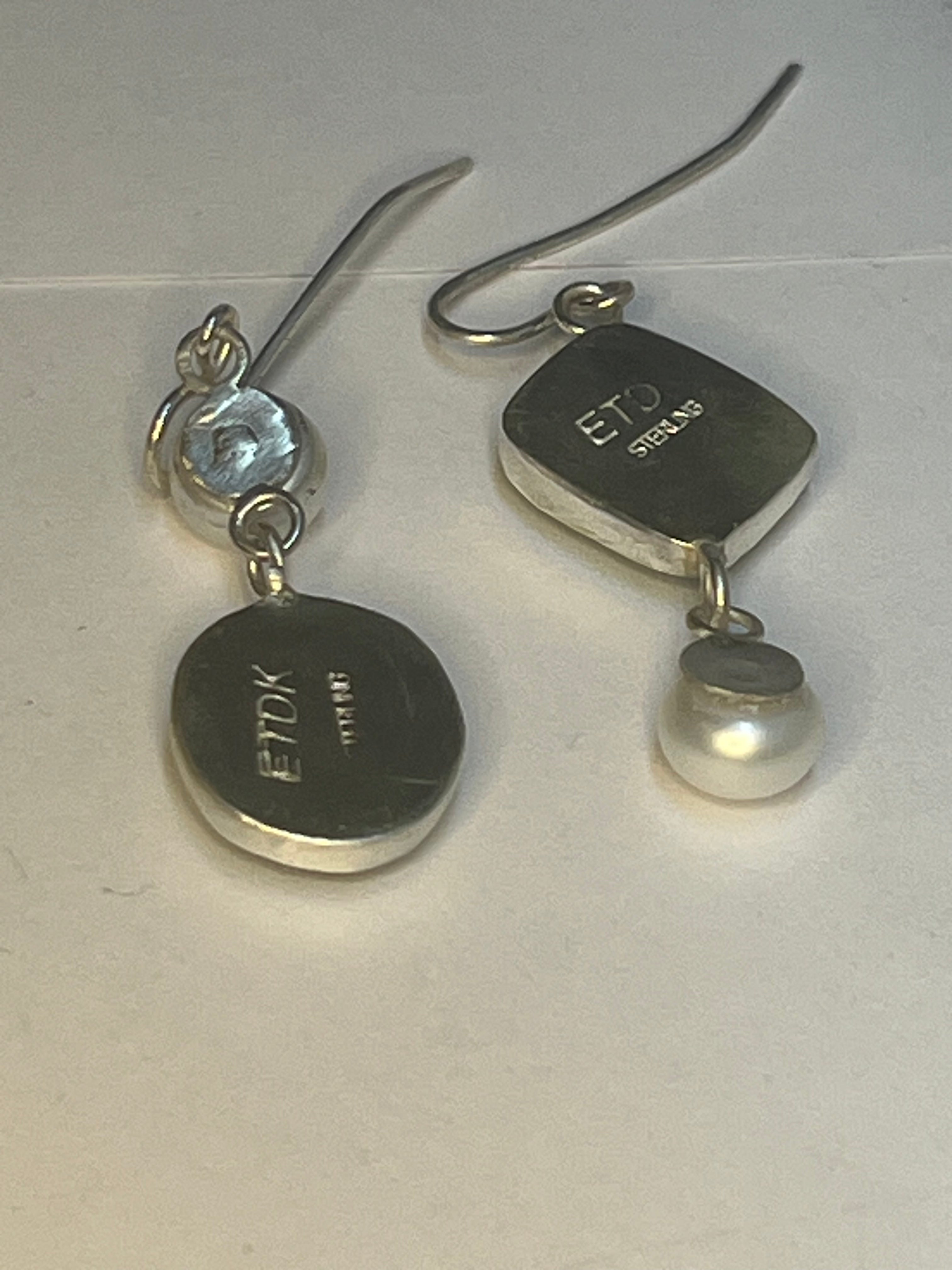 Pearl and Malachite asymmetrical earrings