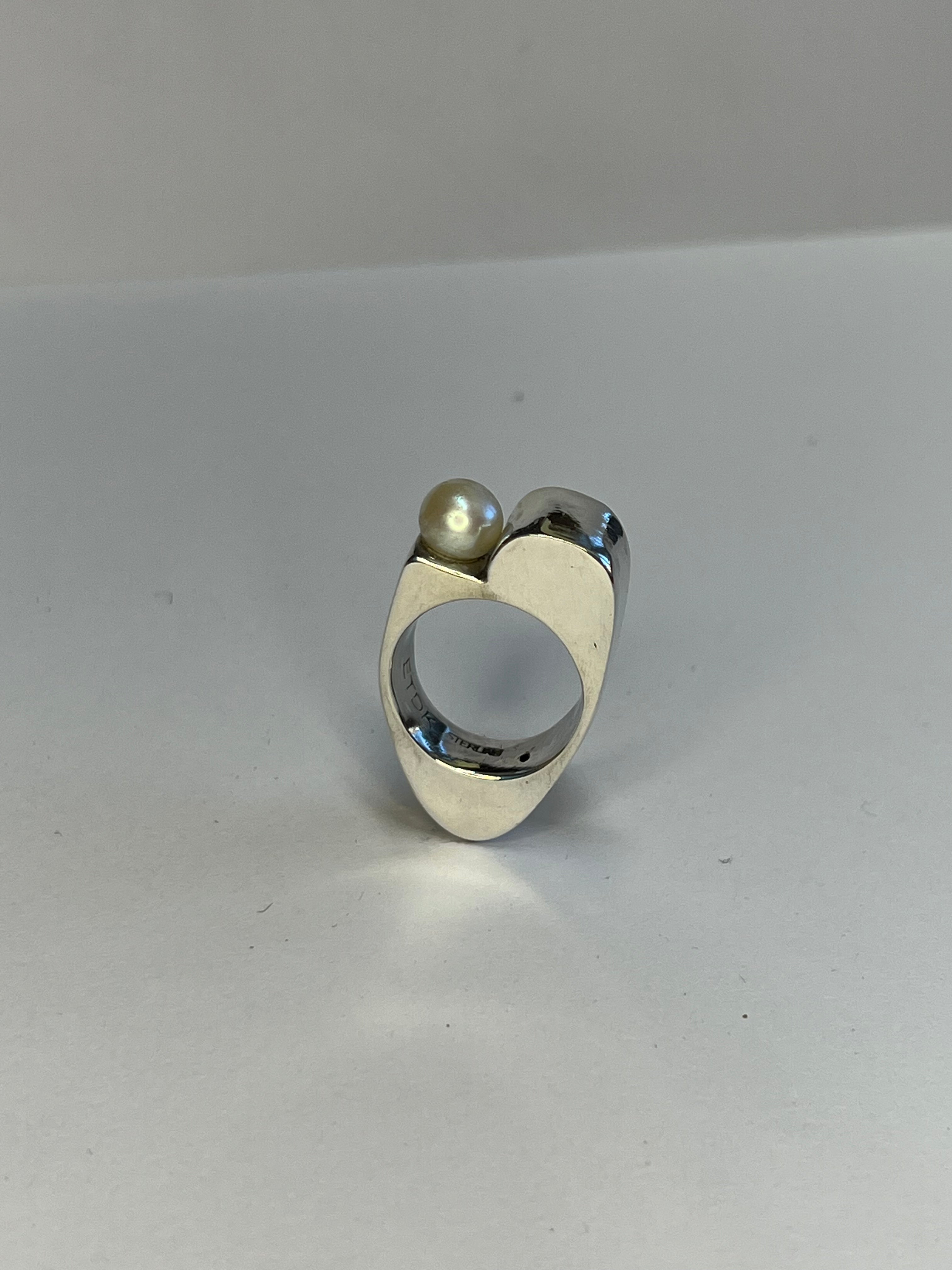 Sculptural Sterling Ring with Pearl size 6 1/2