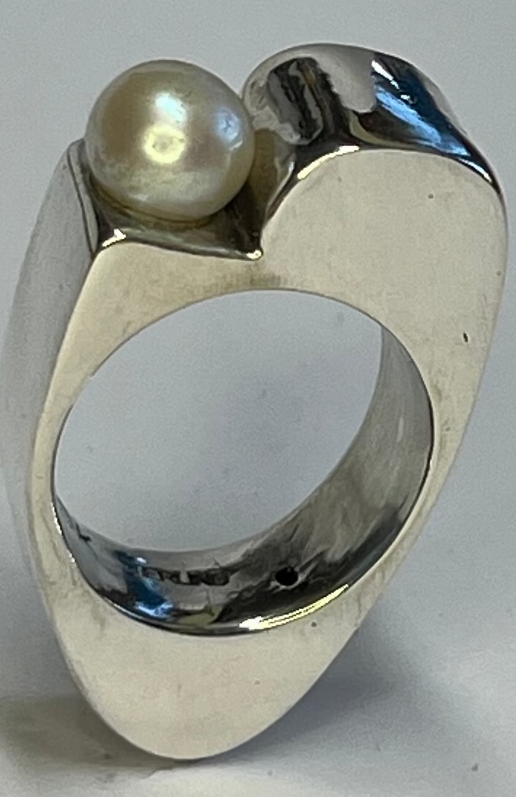 Sculptural Sterling Ring with Pearl size 6 1/2